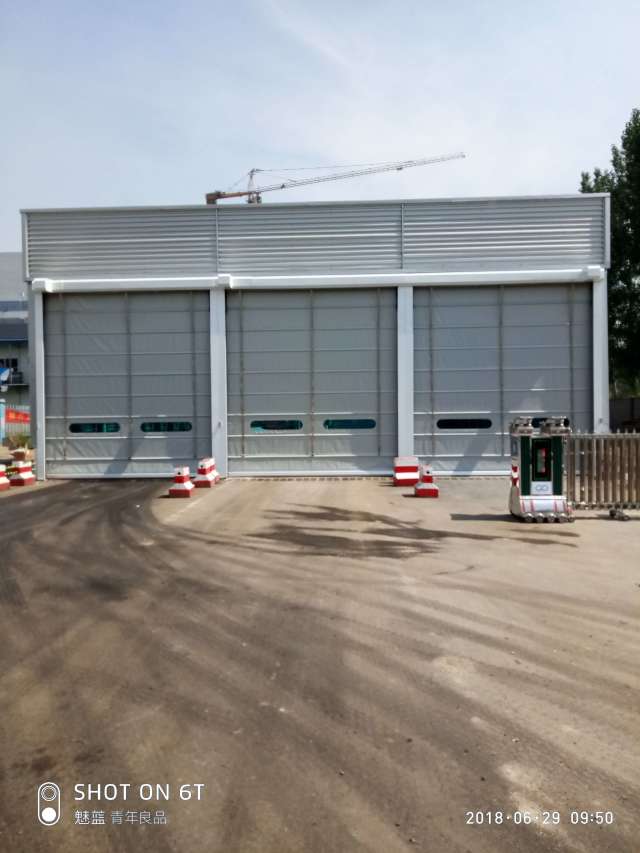 快速堆積門廠家安裝維修 堆積門價格 科曼斯門業(yè)