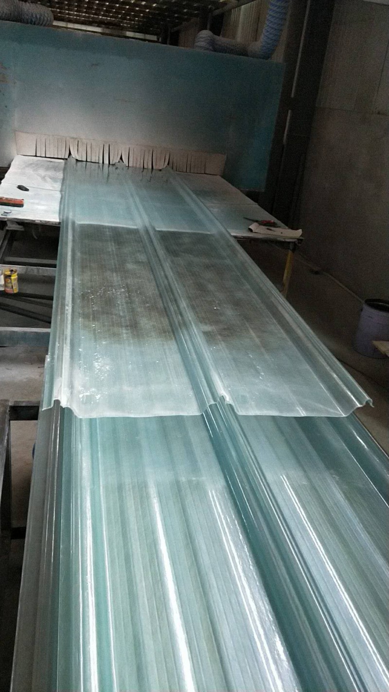 廠家定制車(chē)棚陽(yáng)光板采光瓦價(jià)格