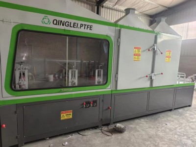 四氟彈性帶拉伸設備